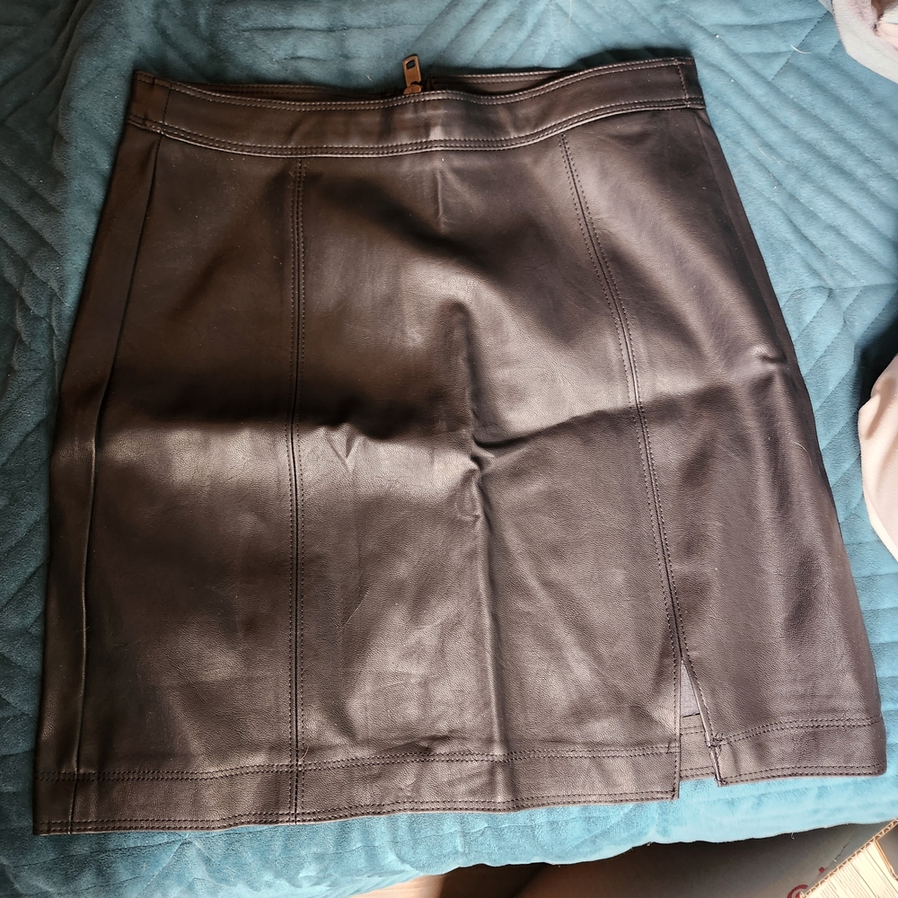 Shinestar Black Mini Skirt